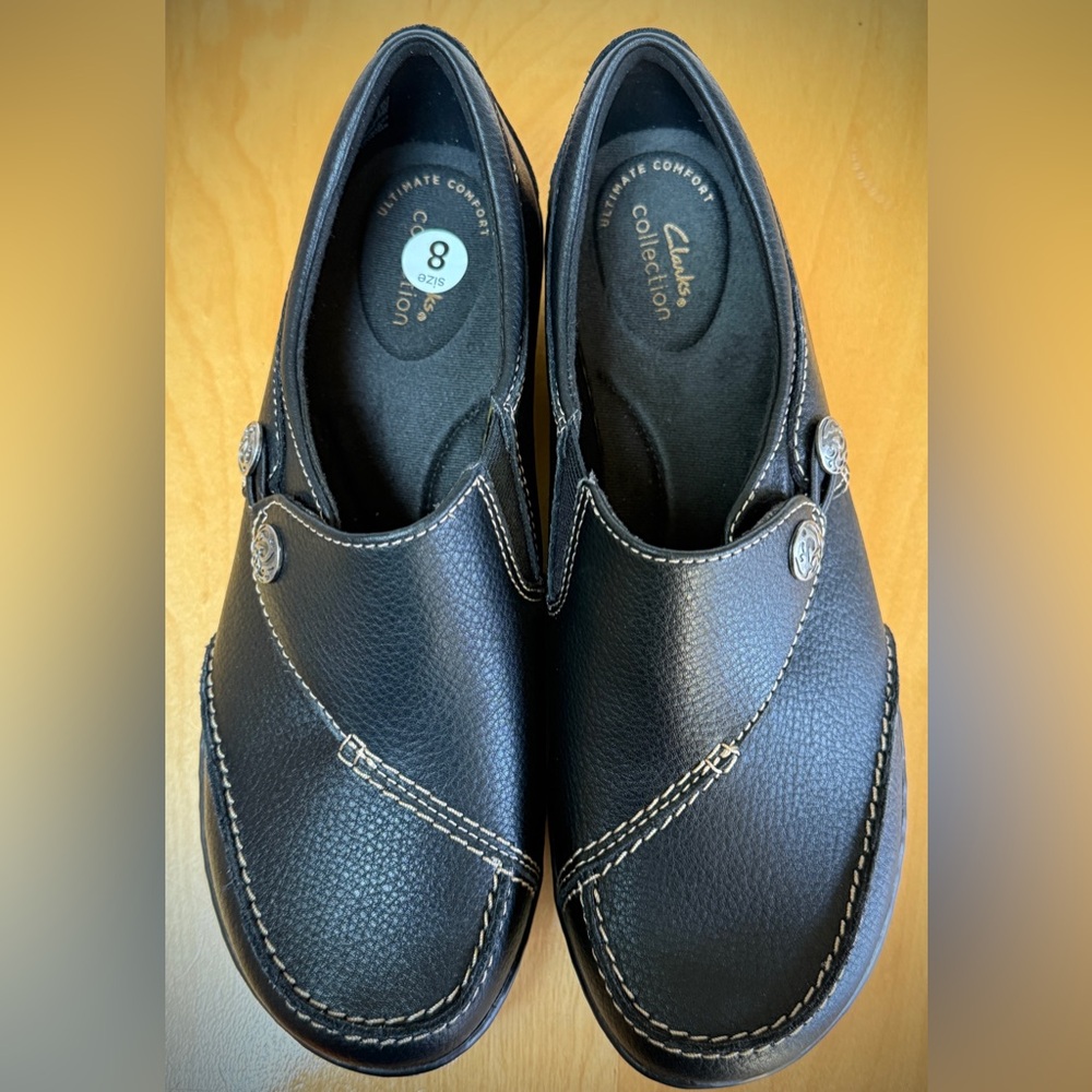 Clarks Women's Ashland Lane Q Slip-On Loafers with Stitch detail